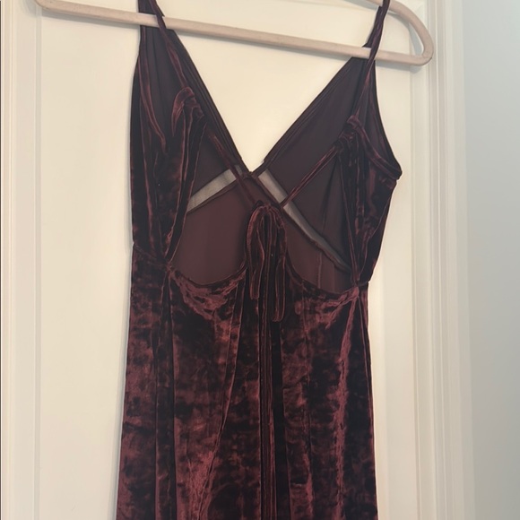 FREE PEOPLE Elegant Velvet Dress in Rich BURGUNDY NWOT - Picture 6 of 16